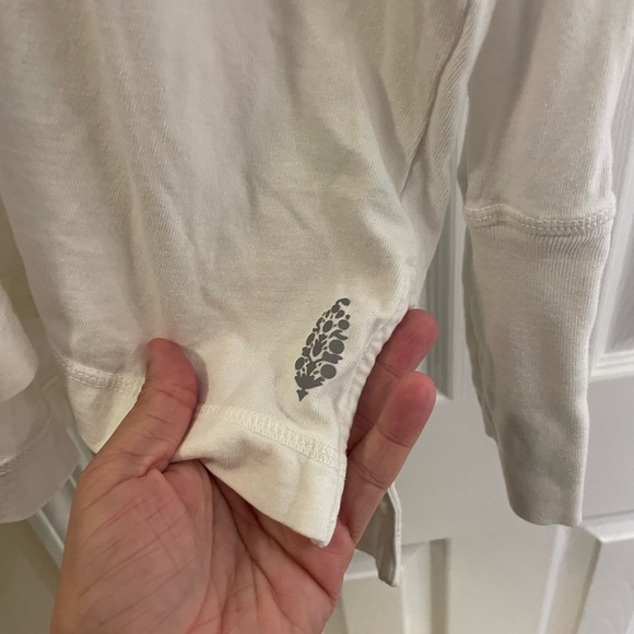 FP Movement X CHAARG collab long sleeve shirt white with pink letters XS - Picture 3 of 6